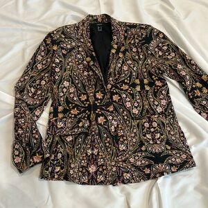 Floral suit jacket 🩷✨